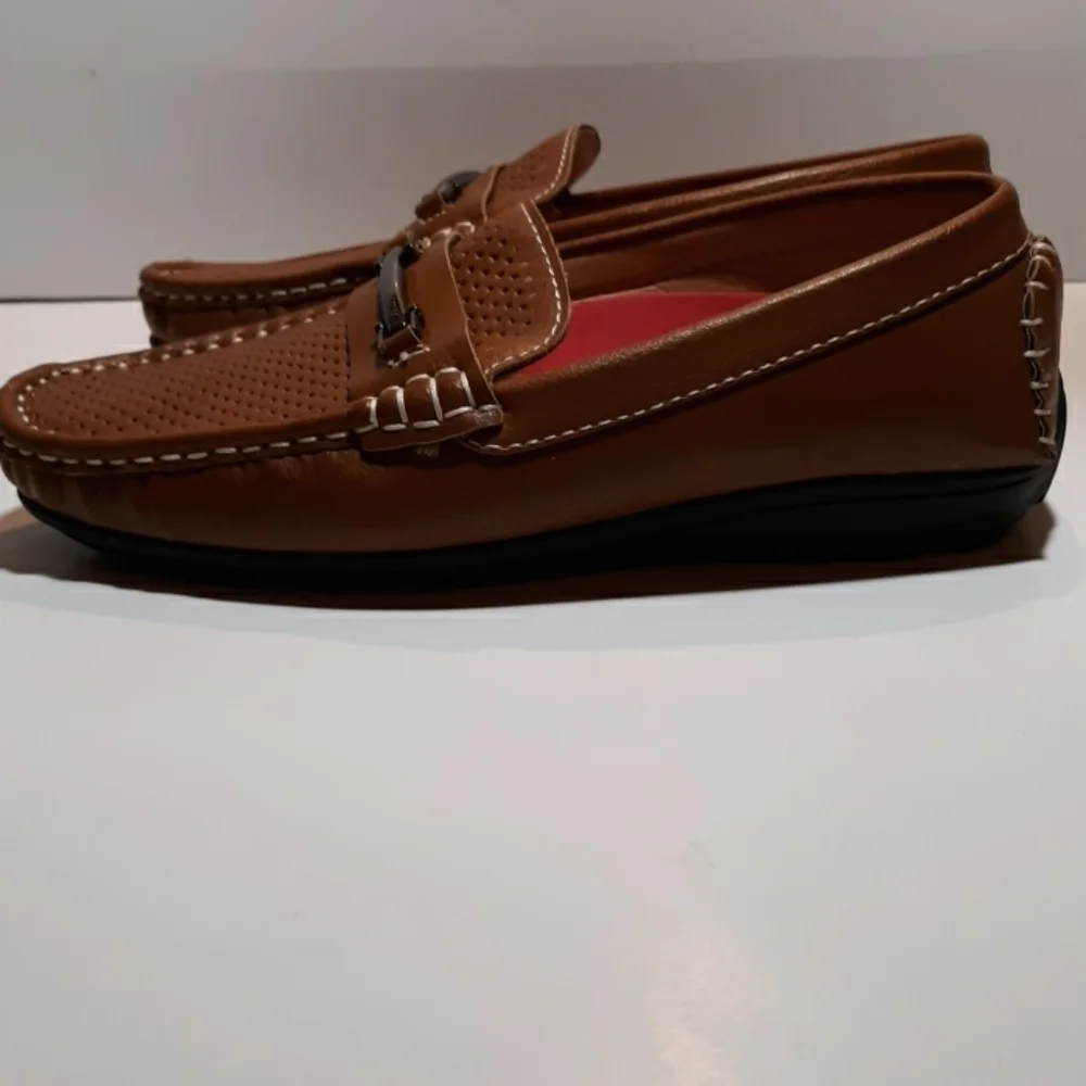 Steve Harvey Celebrity Edition sz 2 loafers